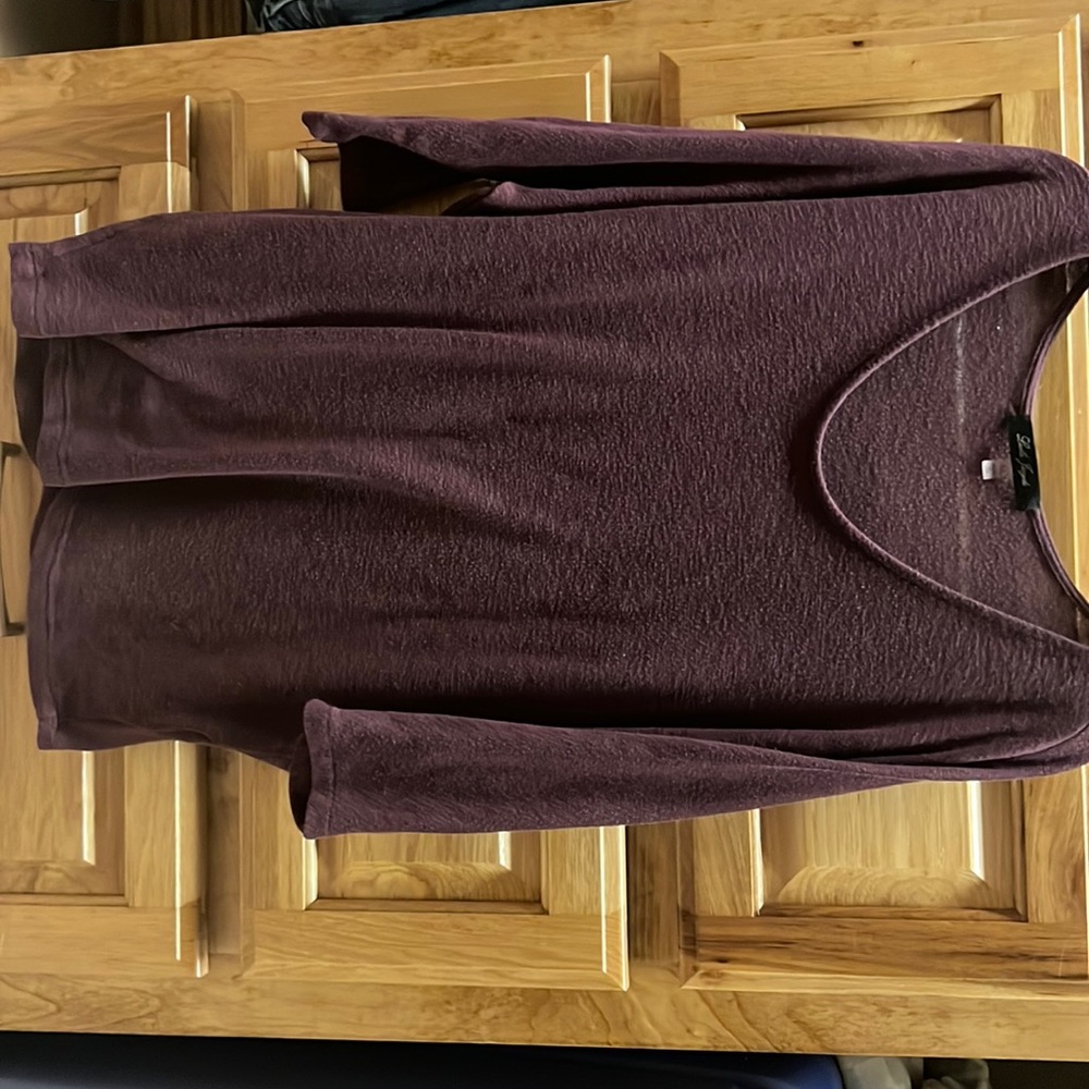 maroon long sleeve, 3/4 sleeve, used